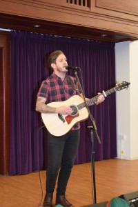 00040Alva Christmas Fayre '15 - Stevie Singing  